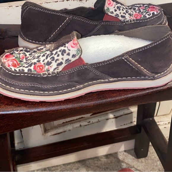 Ariat Cruiser Black /Red Aztec Print Suede
Leather Shoes - Picture 2 of 3